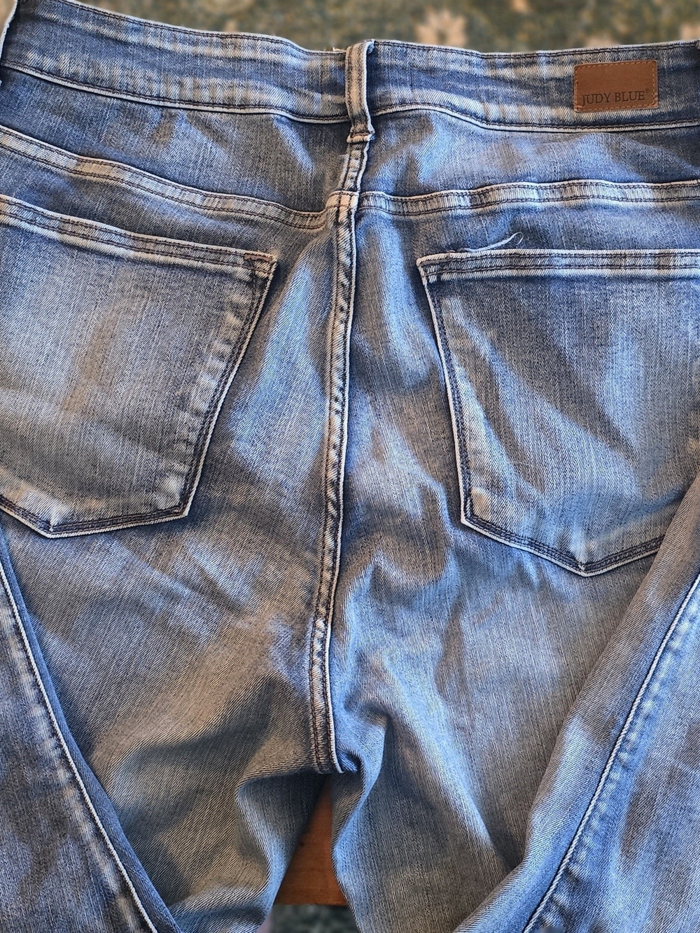 Judy Blue Women's Skinny Fit Light Wash Blue Jeans - Picture 3 of 3